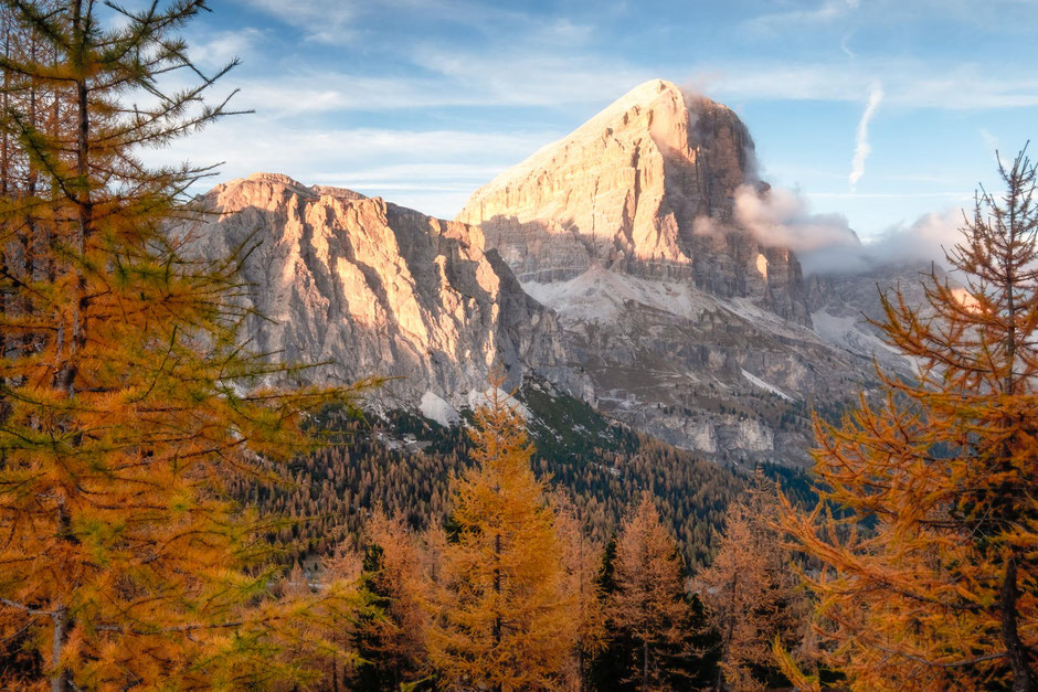 12 Beautiful Fall Photography Locations In The Italian Dolomites 1 Tofane di Rozes during the autumn in the italian Dolomites