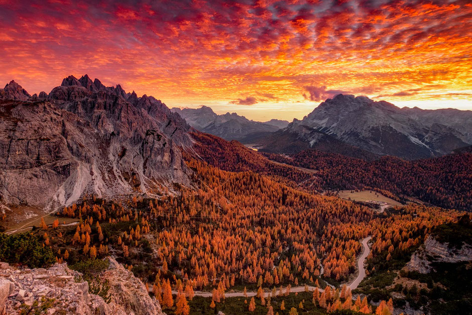 12 Beautiful Fall Photography Locations In The Italian Dolomites 2 Guide to the best autumn photography spots in the Italian Dolomites