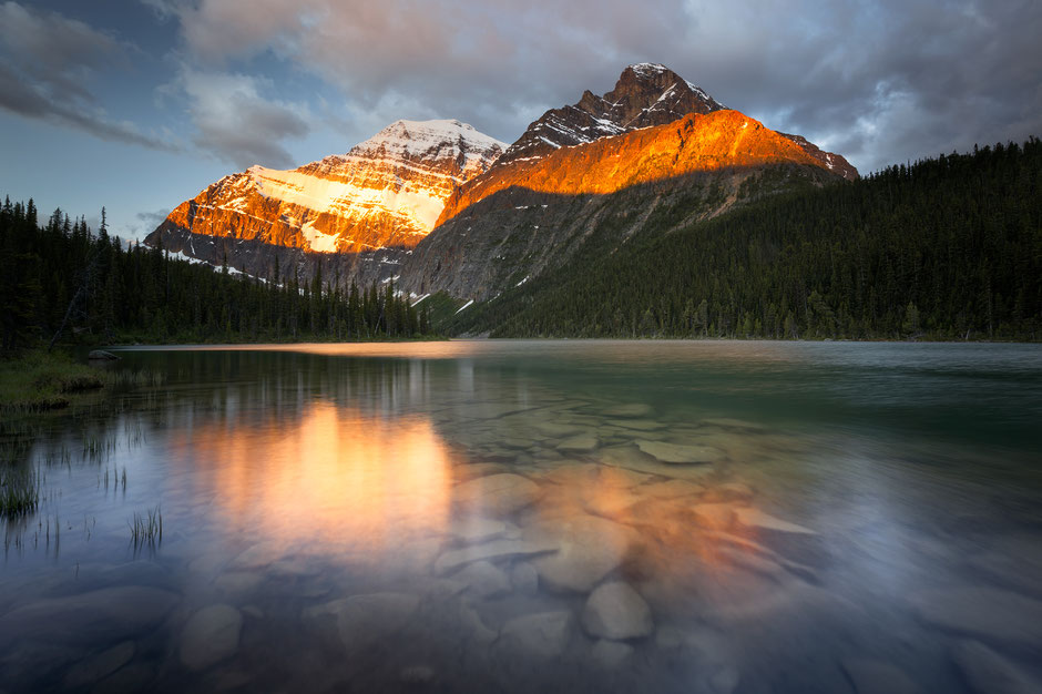 An Epic Backpacking Guide To Tonquin Valley Trail In Jasper National Park 22 A highlight of multi-day hiking along the Tonquin Valley Trail. Edith Cavell Lake