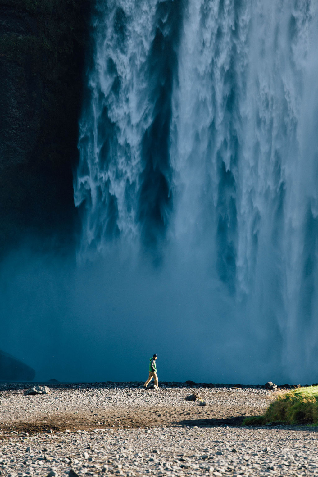Photographing Iceland. 10 Day Road Trip Guide around the Land of Fire and Ice 6 Skogafoss Waterfall. Road trip guide to Iceland