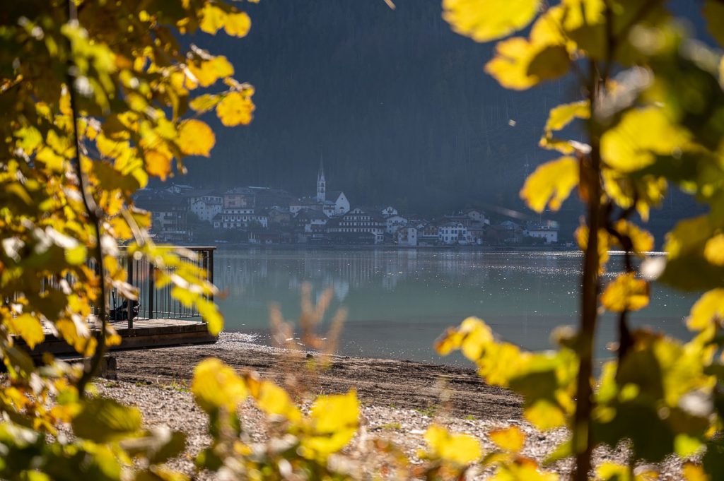 The Perfect 7-10 Day Hiking Road Trip Itinerary Across The Italian Dolomites For Autumn Lovers 1 A day by day road trip plan across the Italian Dolomites during autumn season