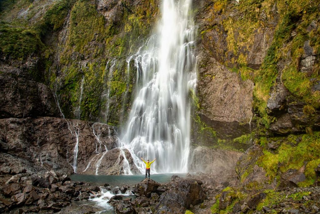 30 Photos From New Zealand That Will Turn You Into an Outdoor Person 2 Devils Punchbowl Waterfall 2