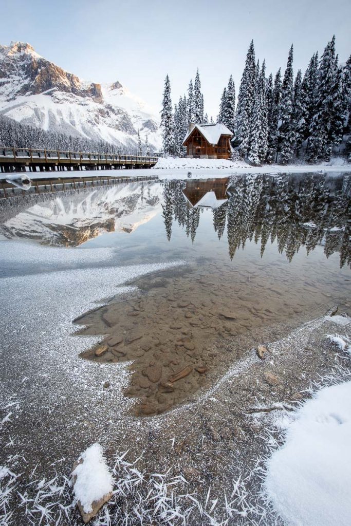 25 Photos That Prove Alberta Is A Winter Wonderland 23 Emerald Lake Winter 2