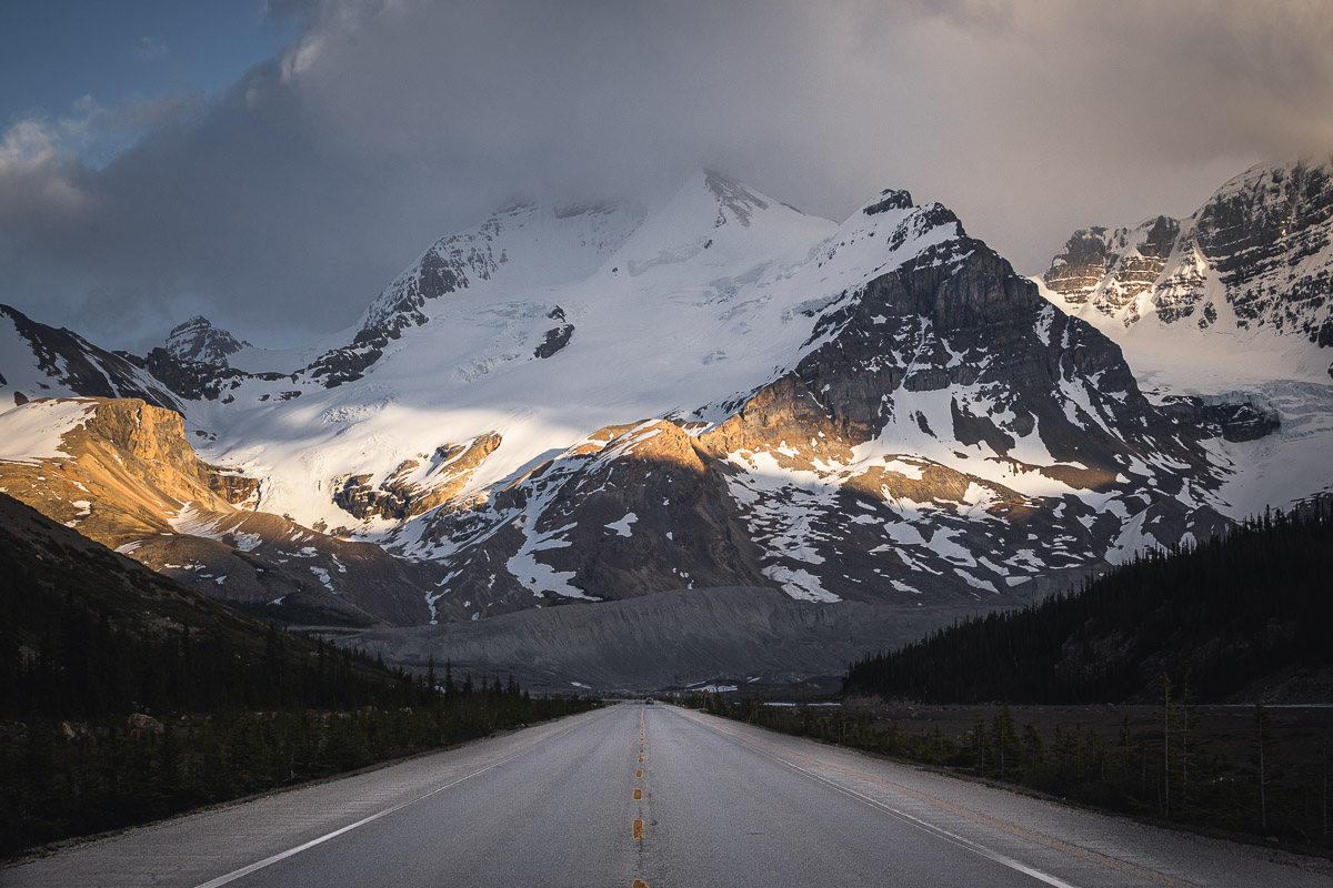 Western Canada in 3 weeks - Road Trip Plan from Vancouver to Canadian Rockies and Back 29 Icefields Parkway Road Views 6