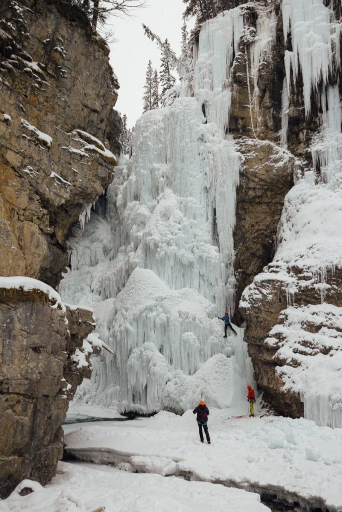 25 Photos That Prove Alberta Is A Winter Wonderland 12 Johnston Canyon Winter 6