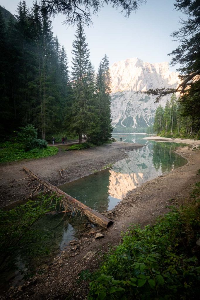 8-Step Guide For A Stress-Free Visit To Lago Di Braies In The Italian Dolomites 6 Lago Di Braies 1 2