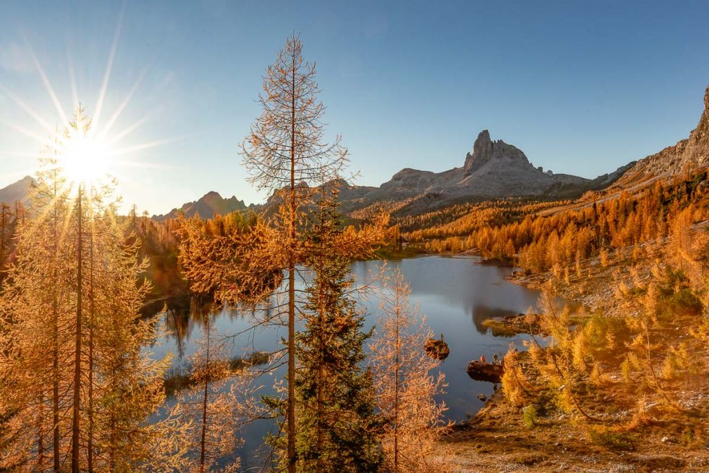 The Perfect 7-10 Day Hiking Road Trip Itinerary Across The Italian Dolomites For Autumn Lovers 19 Lago Federa Autumn 1