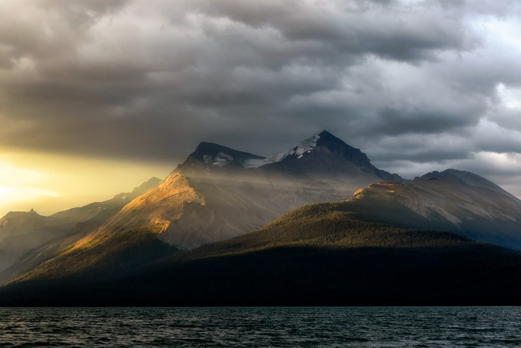Maligne Lake Jasper National Park 15
