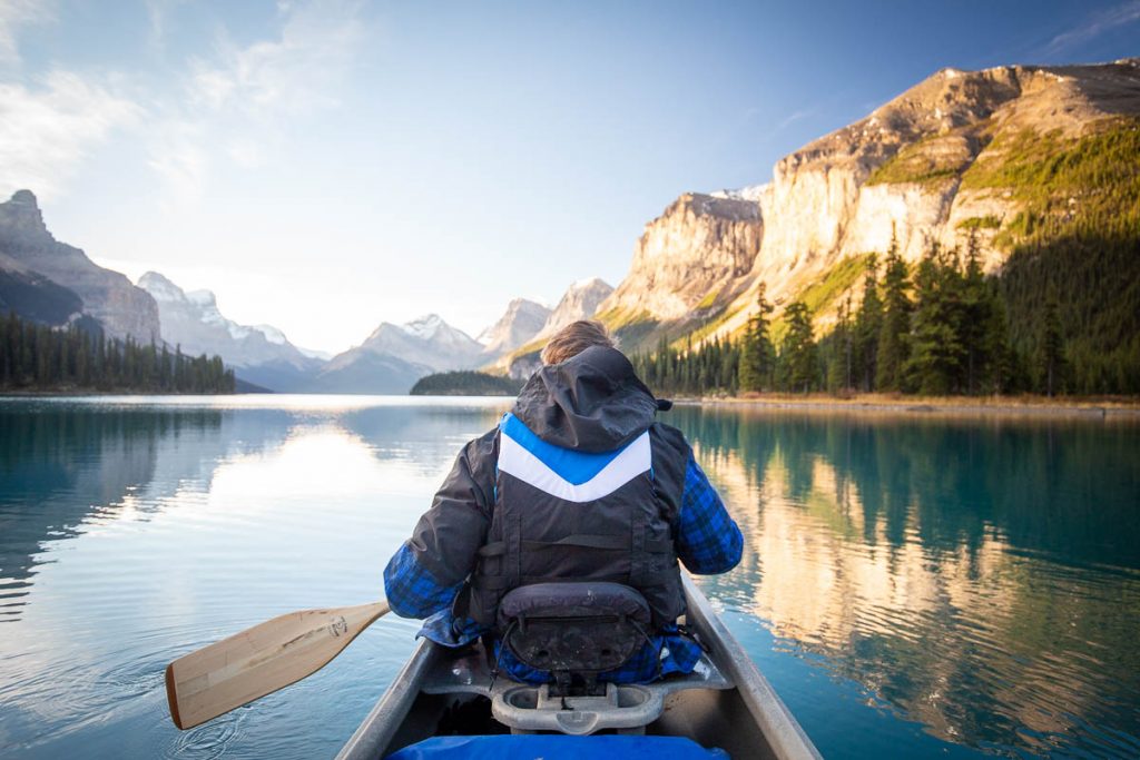 Western Canada in 3 weeks - Road Trip Plan from Vancouver to Canadian Rockies and Back 35 Maligne Lake Jasper National Park 9