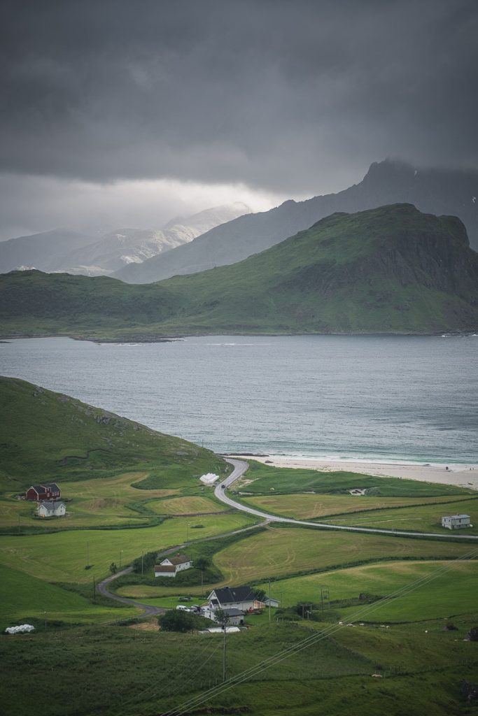 Mannen Hike Lofoten Islands