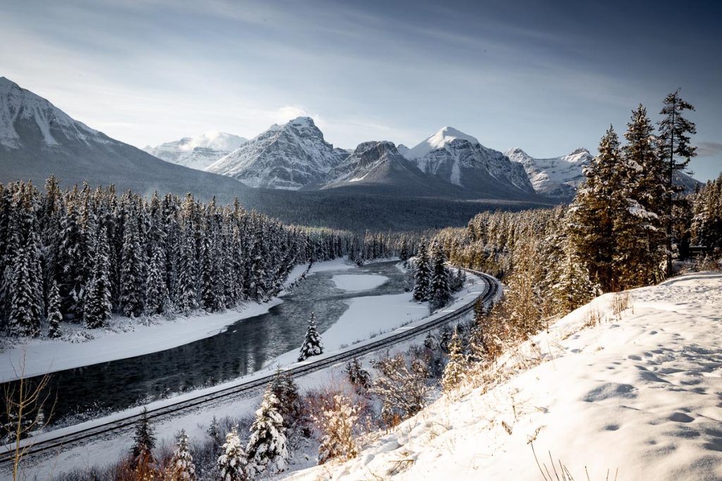 25 Photos That Prove Alberta Is A Winter Wonderland 4 Morants Curve 4