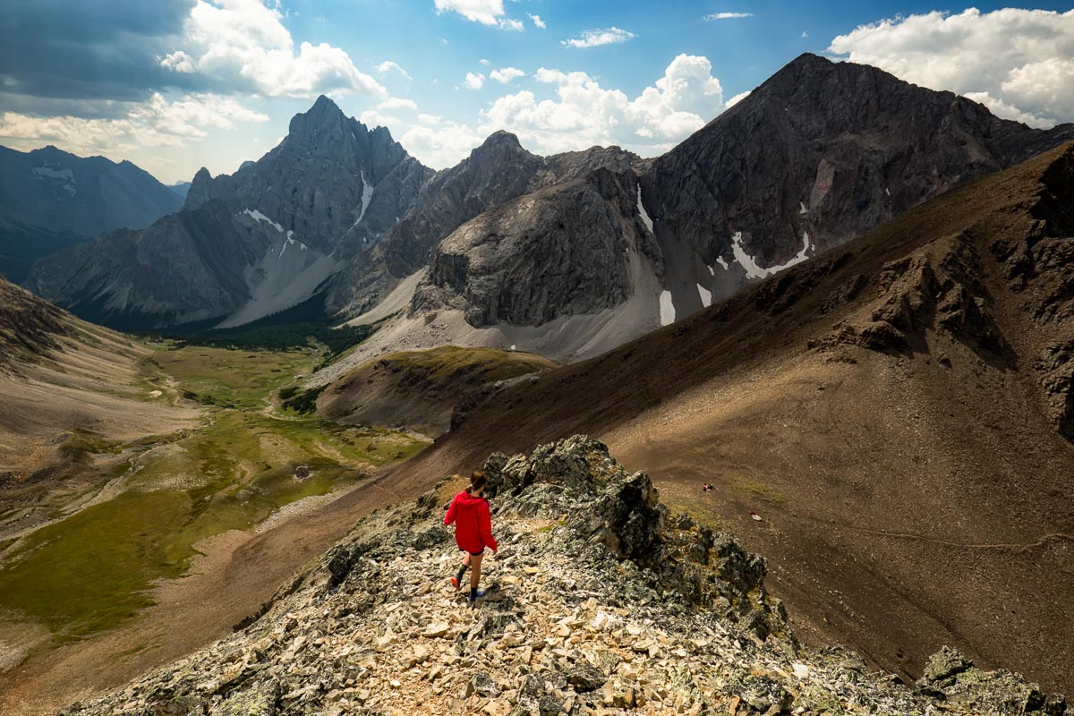 14 Day Hikes with Jaw-Dropping Views in Canmore and Kananaskis Country 47 Piper Pass 19