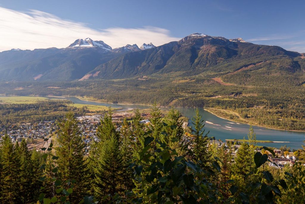 Western Canada in 3 weeks - Road Trip Plan from Vancouver to Canadian Rockies and Back 12 Revelstoke 7
