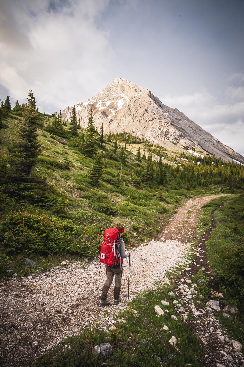14 Day Hikes with Jaw-Dropping Views in Canmore and Kananaskis Country 40 Tombstone Lakes 12
